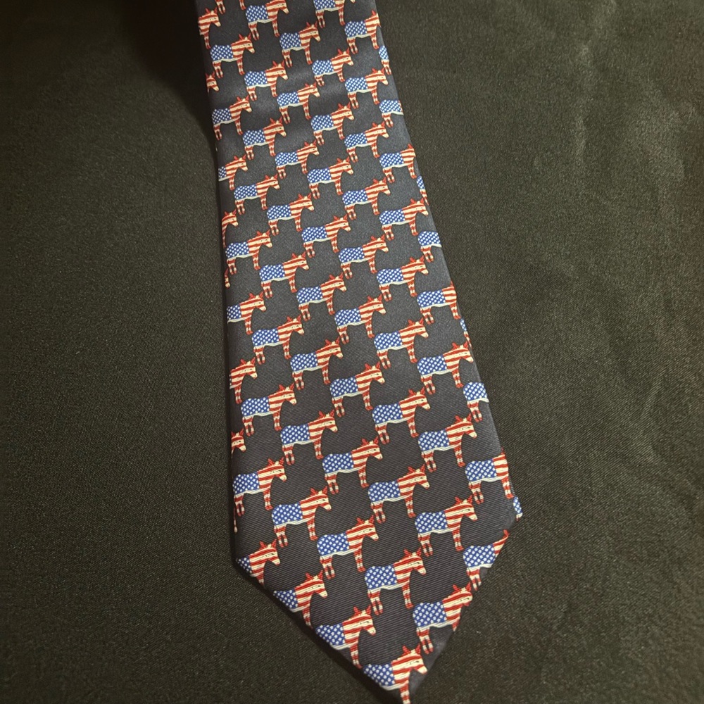 Museum Artifacts All Silk Democratic Party Donkey American‎ Flag Necktie